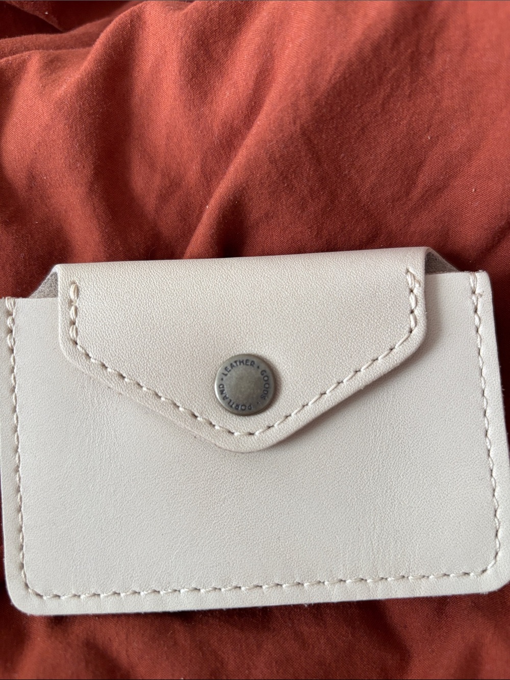 Portland Leather LoveBug Wallet In Bone - Picture 3 of 7